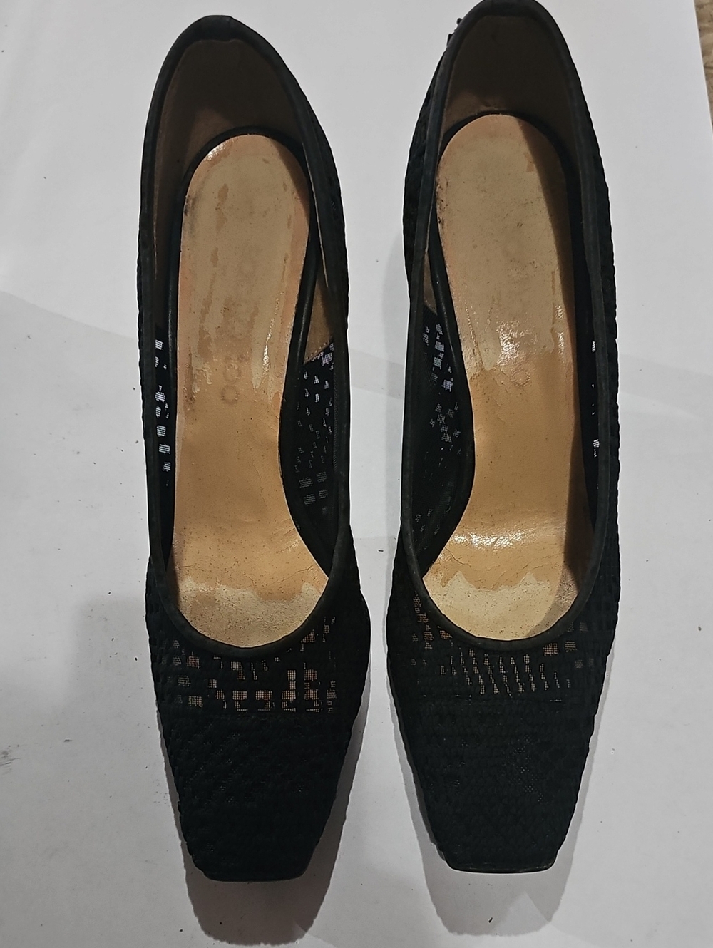 Black Women's Square-Toe Pumps - Classic Elegant Style